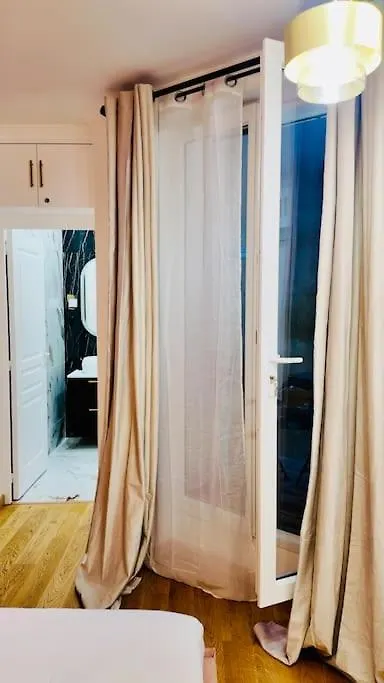 Chic Appartement En Plein Coeur De Paris Apartment
